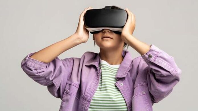 The-Rise-of-Virtual-Cinema---How-Entertainment-Could-Change-by-2032-02