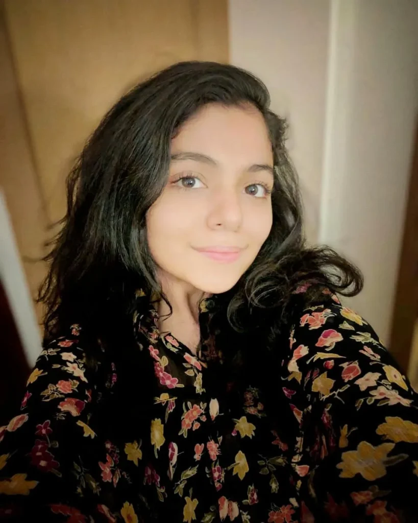 hansika krishna childhood unseen photo