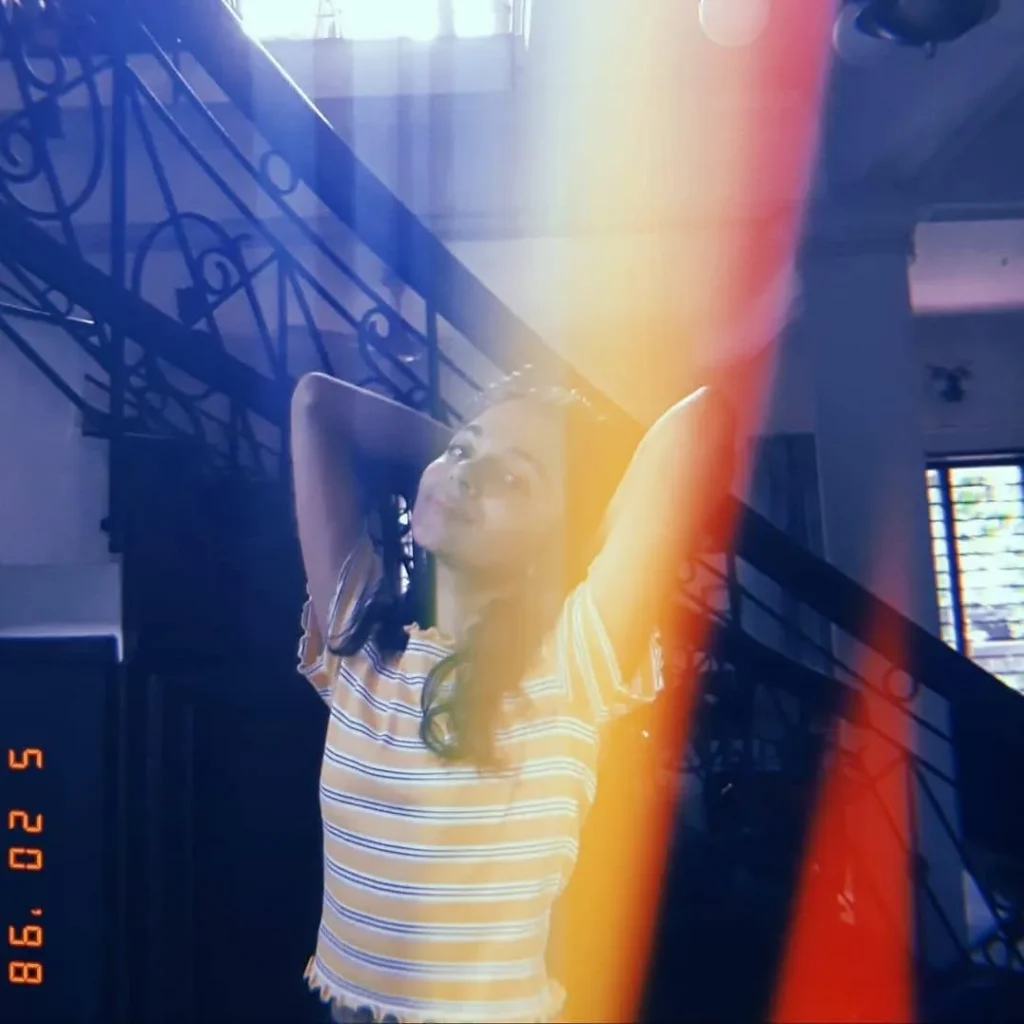 hansika krishna old childhood photo