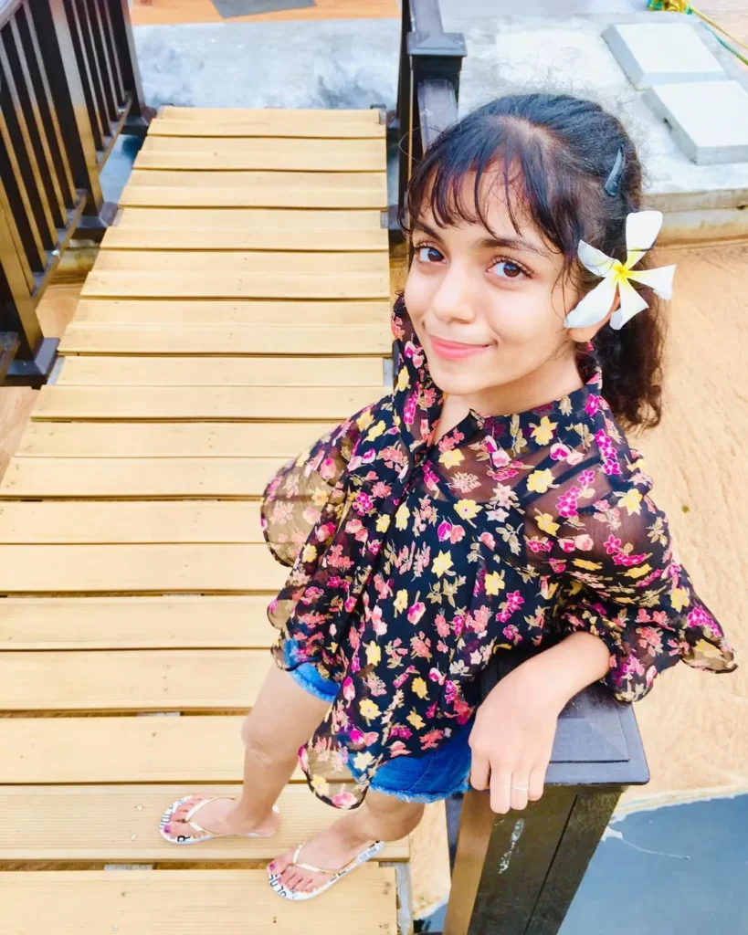 hansika krishna childhood hd gallery