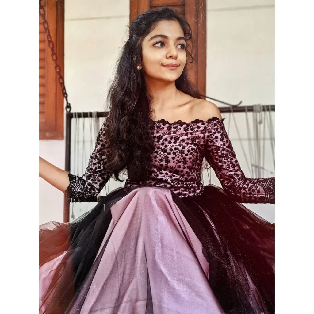 hansika krishna childhood memories