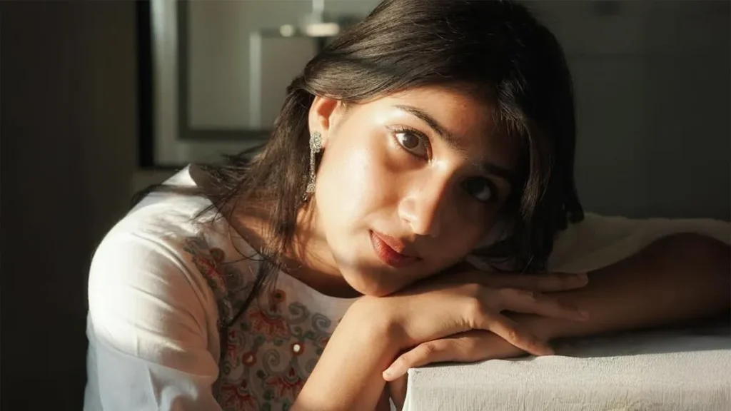 Riya Shibu Sarvam Maya Movie Actress HD Image